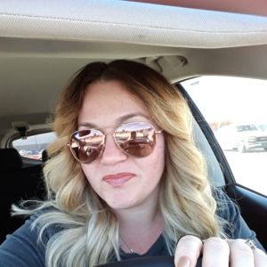 Meet your Posher, Megan